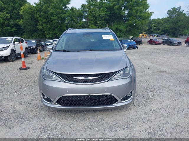 2019 Chrysler Pacifica Limited მანქანა იყიდება აუქციონზე, vin: 2C4RC1GG0KR604020, აუქციონის ნომერი: 45502960