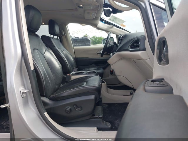 2019 Chrysler Pacifica Limited მანქანა იყიდება აუქციონზე, vin: 2C4RC1GG0KR604020, აუქციონის ნომერი: 45502960