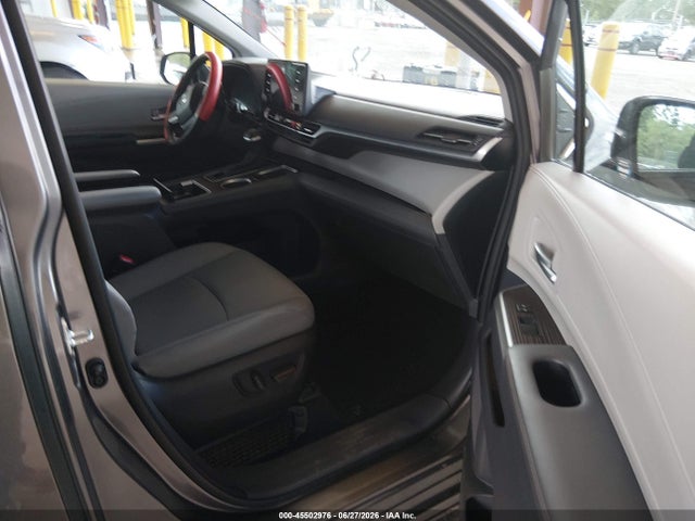Toyota SIENNA XLE 2023 5TDYRKEC7PS155353 Image 5