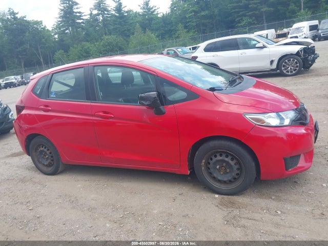 45502997 :رقم المزاد ، 3HGGK5H53FM785384 vin ، 2015 Honda Fit Lx مزاد بيع