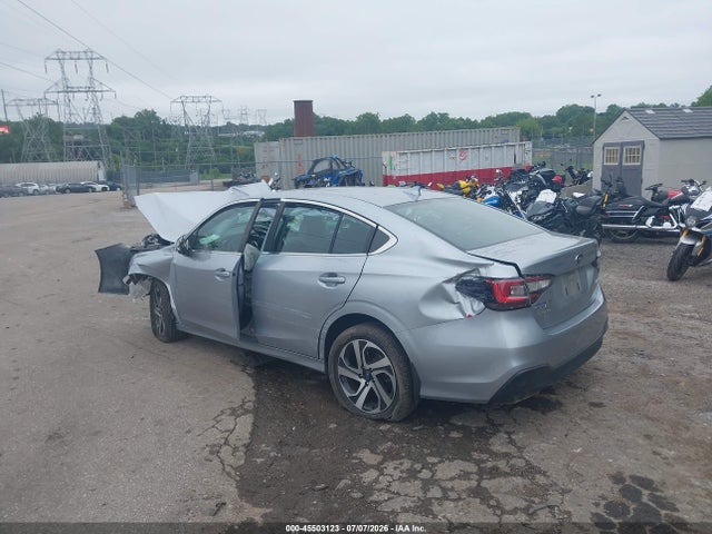 Subaru Legacy Limited 2021 4S3BWAM66M3016459 Image 17