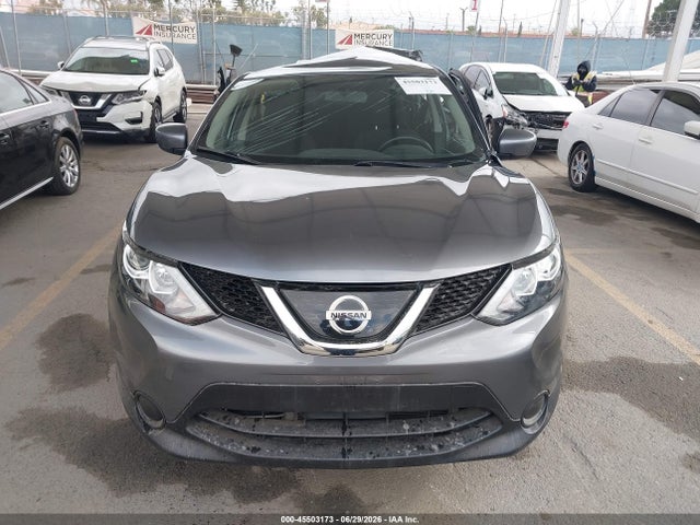 JN1BJ1CR9KW338425 Nissan Rogue Sport S