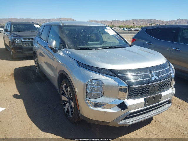 Mitsubishi Outlander Se 2.5 2wd 2025 JA4J3VA87SZ036564 main image