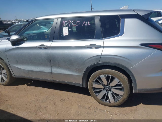 JA4J3VA87SZ036564 Mitsubishi Outlander Se 2.5 2wd