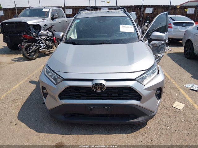 2021 Toyota Rav4 Xle მანქანა იყიდება აუქციონზე, vin: 2T3P1RFV2MC218821, აუქციონის ნომერი: 45503227