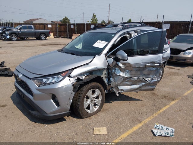 2021 Toyota Rav4 Xle მანქანა იყიდება აუქციონზე, vin: 2T3P1RFV2MC218821, აუქციონის ნომერი: 45503227