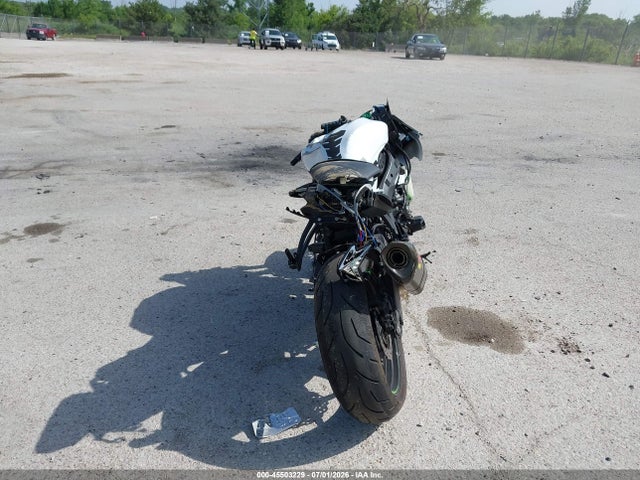 Kawasaki Zx636 E 2017 JKBZXJE13HA025402 Image 6