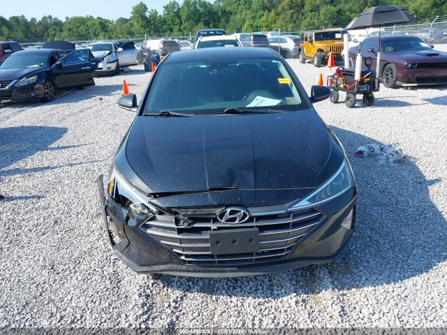 2020 Hyundai Elantra Sel მანქანა იყიდება აუქციონზე, vin: 5NPD84LF3LH568025, აუქციონის ნომერი: 45503282