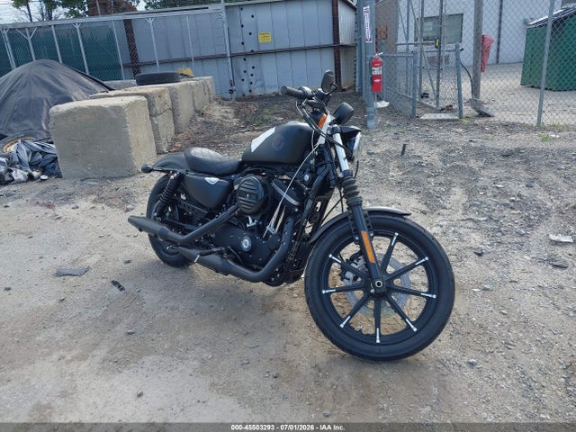 2022 1HD4LE218NB414777 main image