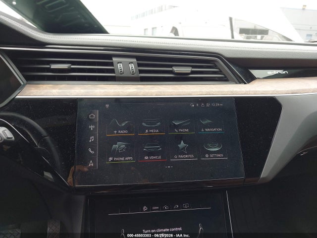 Audi E-tron Premium Quattro 2021 WA1AAAGE8MB014810 Image 18