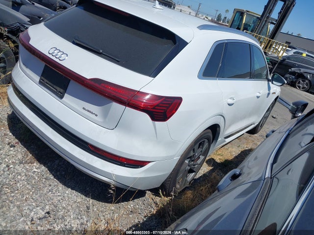 Audi E-tron Premium Quattro 2021 WA1AAAGE8MB014810 Image 4