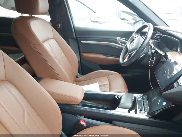 Audi E-tron Premium Quattro 2021 WA1AAAGE8MB014810 Image 5