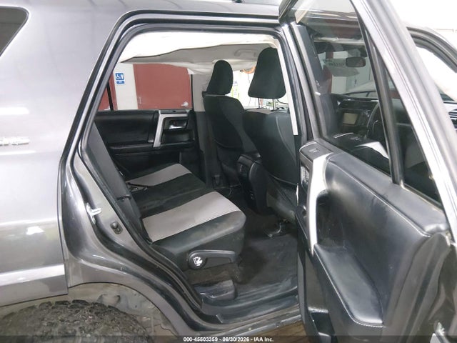 Toyota 4RUNNER SR5 2019 JTEBU5JR2K5687443 Image 8