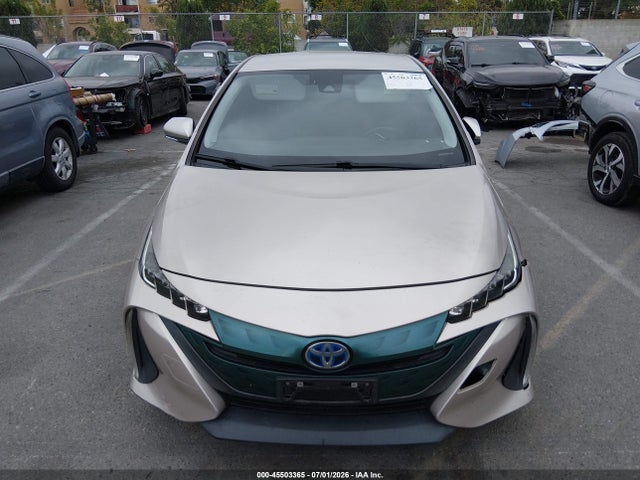 Toyota Prius Prime Premium 2017 JTDKARFP3H3067202 Image 13
