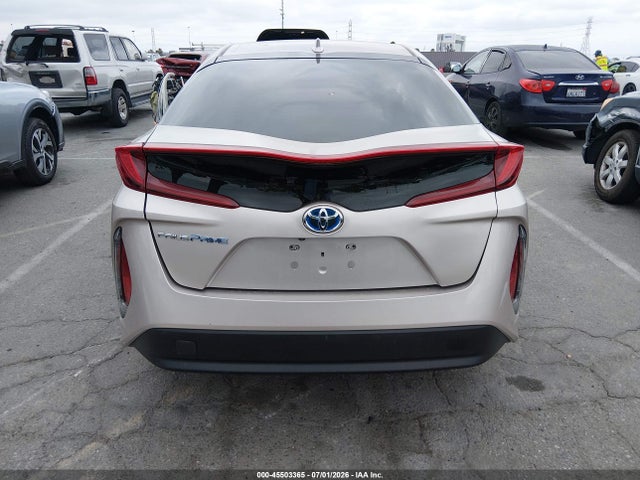 Toyota Prius Prime Premium 2017 JTDKARFP3H3067202 Image 17