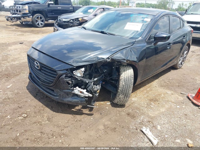 45503387 :رقم المزاد ، 3MZBN1V39JM204813 vin ، 2018 Mazda Mazda3 Touring مزاد بيع