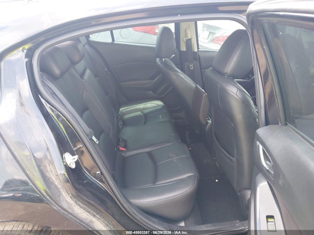 45503387 :رقم المزاد ، 3MZBN1V39JM204813 vin ، 2018 Mazda Mazda3 Touring مزاد بيع