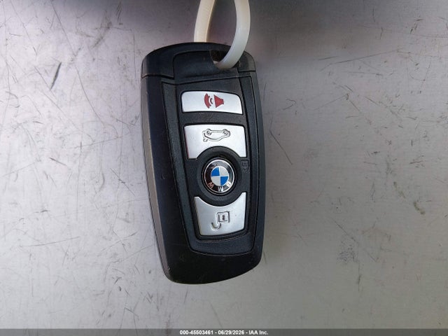 2013 Bmw 528i მანქანა იყიდება აუქციონზე, vin: WBAXG5C52DDY34121, აუქციონის ნომერი: 45503461