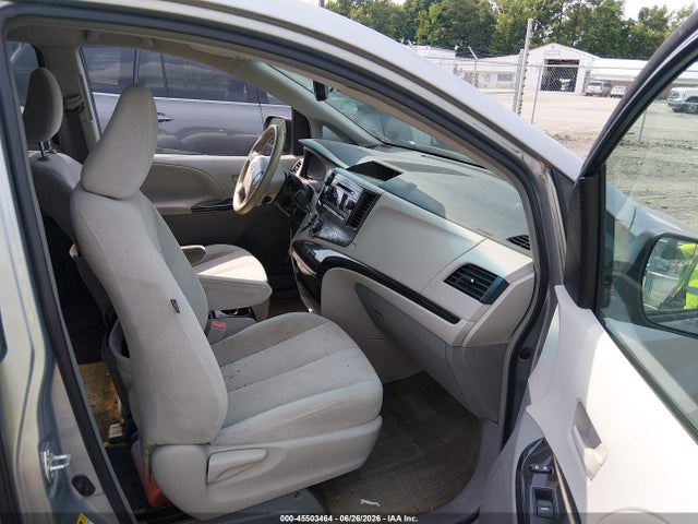 Aukcja sprzedaży 2014 Toyota Sienna Le V6 8 Passenger, vin: 5TDKK3DC3ES450979, numer aukcji: 45503464