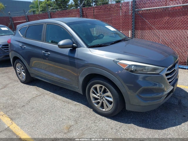 Hyundai TUCSON SE 2018 KM8J23A40JU682837 Image 1