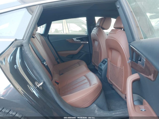 WAUCBCF53MA036631 Audi A5 Sportback Premium Plus 40 Tfsi Quattro S Tronic