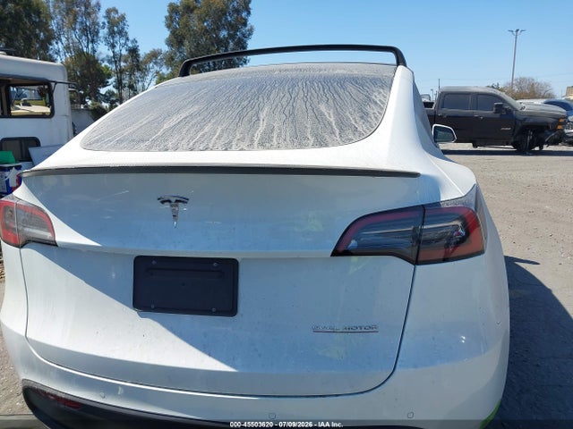 Auction sale of the 2022 Tesla Model Y Performance Dual Motor All-wheel Drive, vin: 7SAYGDEF0NF555464, lot number: 45503620