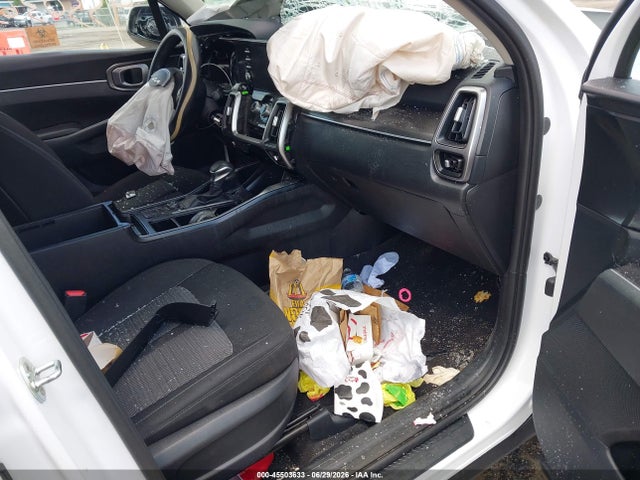 KIA SORENTO LX 2022 5XYRG4LC4NG158391 Image 5