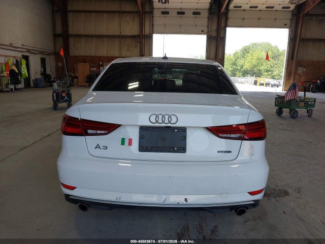 Продаж на аукціоні авто 2019 Audi A3 45 Premium, vin: WAUBEGFF6KA117395, номер лоту: 45503674