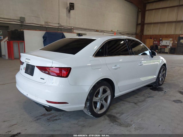 Продаж на аукціоні авто 2019 Audi A3 45 Premium, vin: WAUBEGFF6KA117395, номер лоту: 45503674
