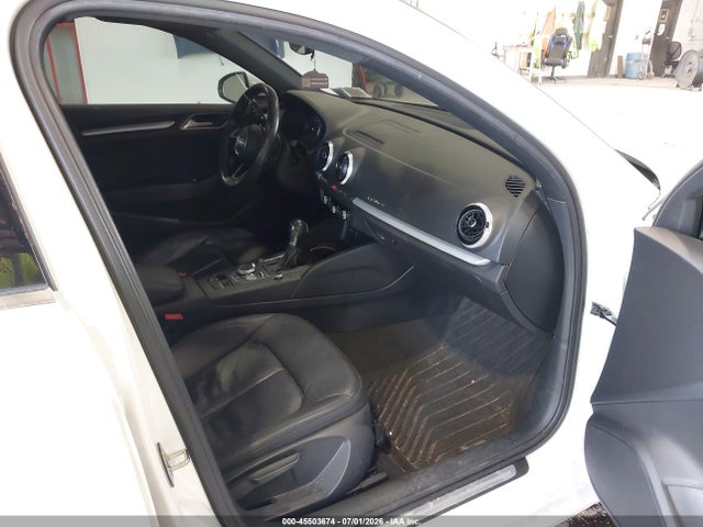 Продаж на аукціоні авто 2019 Audi A3 45 Premium, vin: WAUBEGFF6KA117395, номер лоту: 45503674