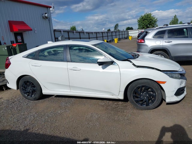 Honda CIVIC EX 2018 2HGFC2F75JH543232 Image 14