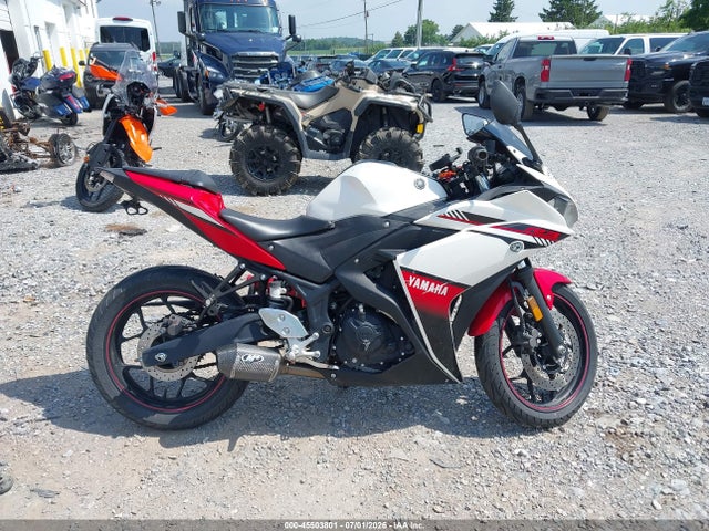 Yamaha YZFR3 2016 MH3RH06Y3GK012785 Image 12