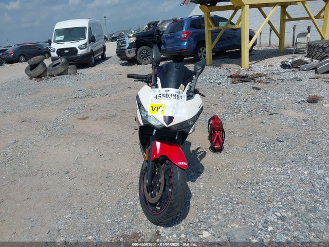 Yamaha YZFR3 2016 MH3RH06Y3GK012785 Image 5
