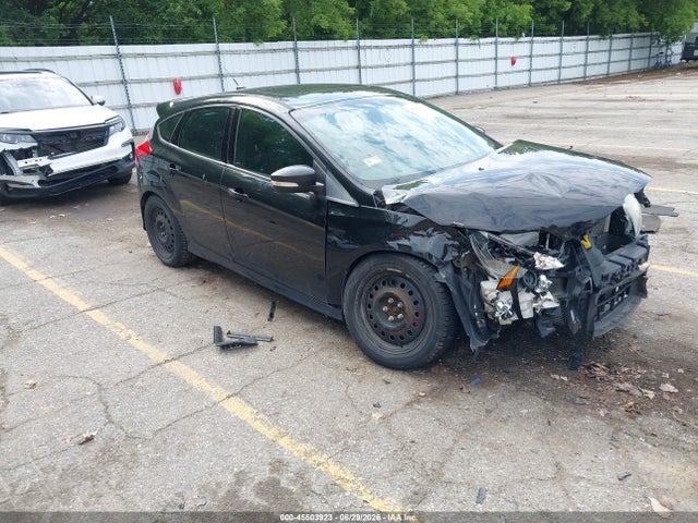 45503923 :رقم المزاد ، 1FADP3L9XEL257381 vin ، 2014 Ford Focus St مزاد بيع