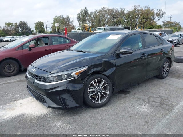 KIA Forte Lxs 2023 3KPF24AD9PE512600 Image 2