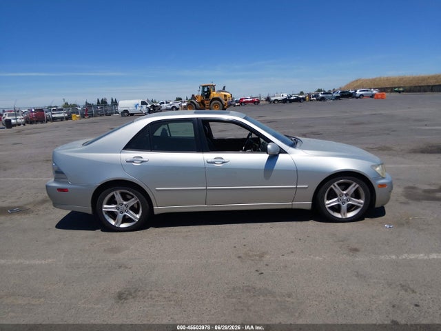 2001 Lexus Is 300 მანქანა იყიდება აუქციონზე, vin: JTHBD182410025301, აუქციონის ნომერი: 45503978