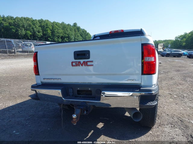 45503986 :رقم المزاد ، 1GT12TEY3JF255318 vin ، 2018 Gmc Sierra 2500hd Slt مزاد بيع