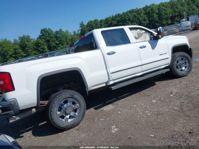45503986 :رقم المزاد ، 1GT12TEY3JF255318 vin ، 2018 Gmc Sierra 2500hd Slt مزاد بيع