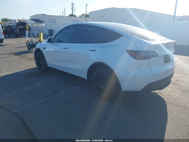 Продаж на аукціоні авто 2023 Tesla Model Y Awd/long Range Dual Motor All-wheel Drive, vin: 7SAYGDEE4PA113178, номер лоту: 45503988