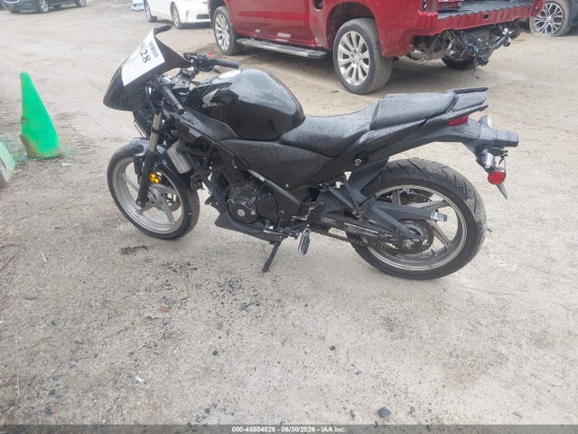 2012 Honda Cbr250 R მანქანა იყიდება აუქციონზე, vin: MLHMC4101C5203241, აუქციონის ნომერი: 45504028
