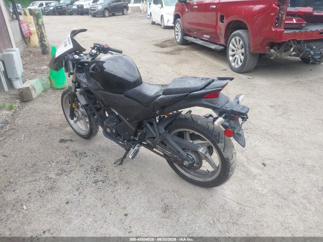 2012 Honda Cbr250 R მანქანა იყიდება აუქციონზე, vin: MLHMC4101C5203241, აუქციონის ნომერი: 45504028