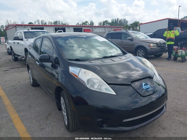 Auction sale of the 2015 Nissan Leaf S, vin: 1N4AZ0CPXFC300810, lot number: 45504066
