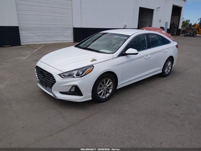 Hyundai SONATA ECO 2018 5NPE24AA8JH700688 Image 2