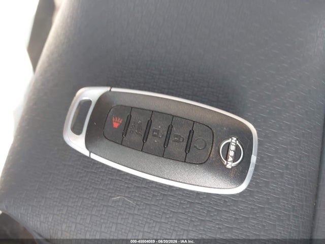 JN8BT3BB9SW166215 Nissan Rogue Sv Intelligent Awd