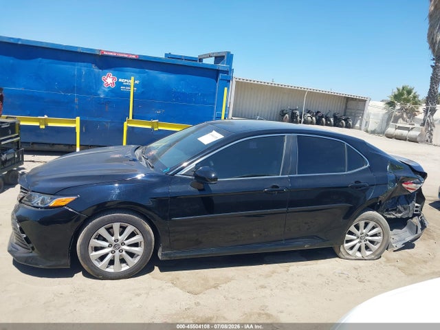 Toyota CAMRY LE 2018 4T1B11HK8JU600059 Image 14