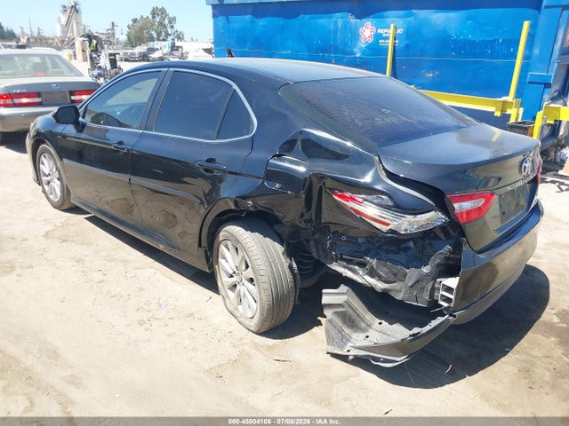 Toyota CAMRY LE 2018 4T1B11HK8JU600059 Image 3