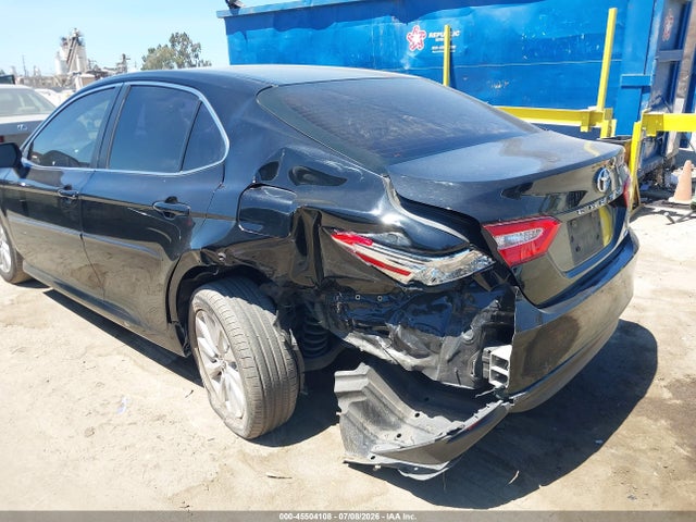 Toyota CAMRY LE 2018 4T1B11HK8JU600059 Image 6