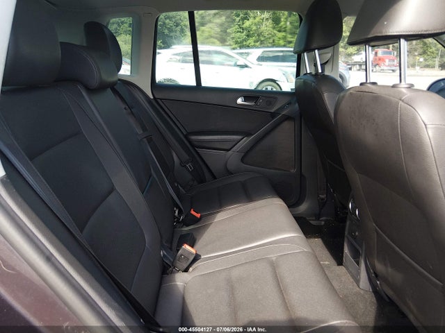 2016 Volkswagen Tiguan Se მანქანა იყიდება აუქციონზე, vin: WVGAV7AX8GW517415, აუქციონის ნომერი: 45504127