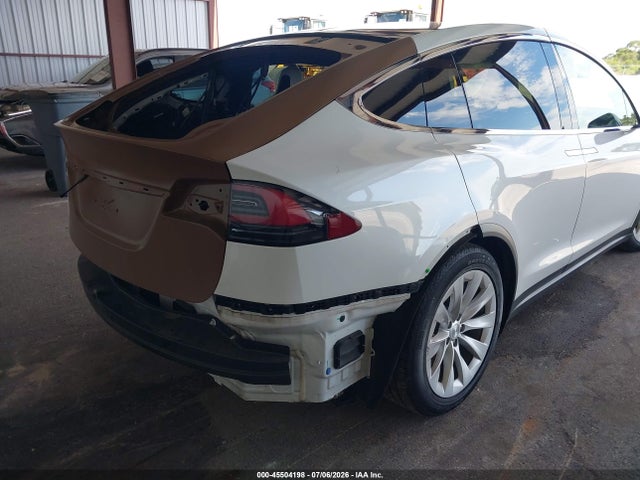 Auction sale of the 2018 Tesla Model X 100d/75d/p100d, vin: 5YJXCBE22JF112037, lot number: 45504198