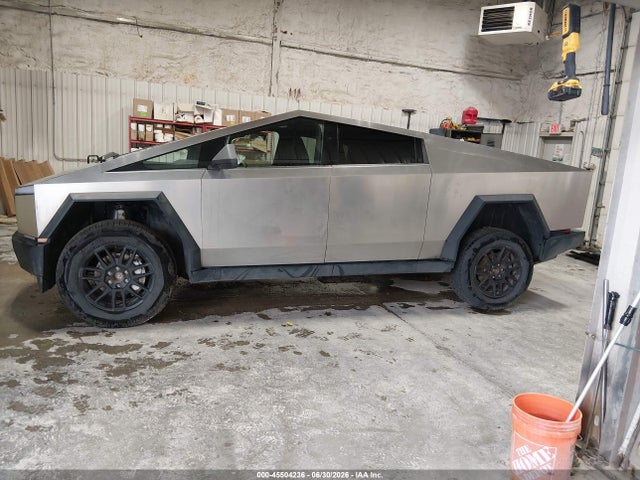 Aukcja sprzedaży 2024 Tesla Cybertruck All-wheel Drive, vin: 7G2CEHED0RA047921, numer aukcji: 45504236